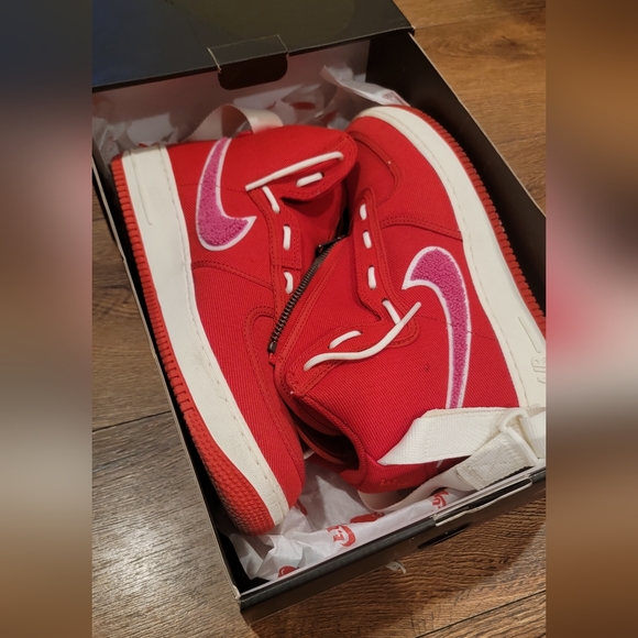 Nike Air Force One High "Emotionally Unavailable" Sz 10.5 - Picture 1 of 12
